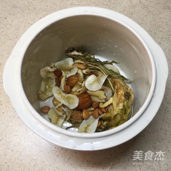 Bawang Flower Sea Coconut Pork Rib Soup recipe