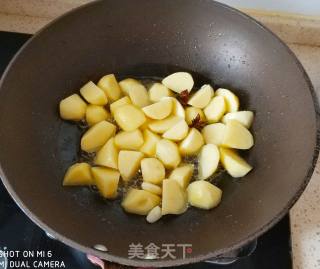 Potatoes with Sauce recipe