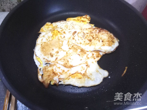 Stir-fried Poached Egg with Green Pepper recipe