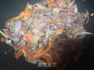 Stir-fried Beef with Carrots recipe