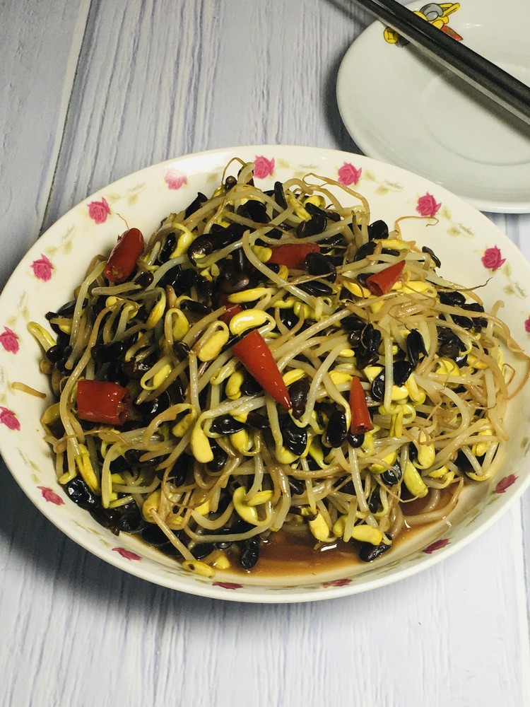 Stir-fried Black Bean Sprouts with Super Rice