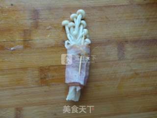 Bacon Roll with Enoki Mushroom recipe