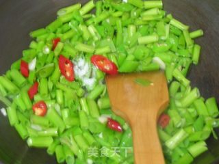 Stir-fried Water Spinach recipe