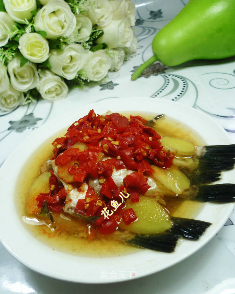 Steamed Small Rubber Fish with Chopped Pepper recipe