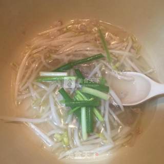 Bean Sprouts and Minced Meat Soup recipe