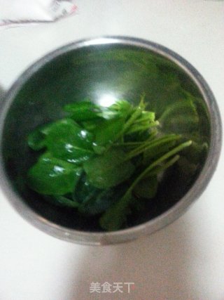 Spinach Mixed with Peanuts recipe