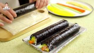 Tuna and Seaweed Rolled Rice recipe