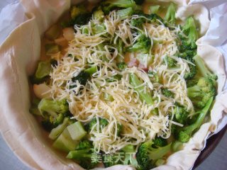 Creamy French Broccoli Pie recipe