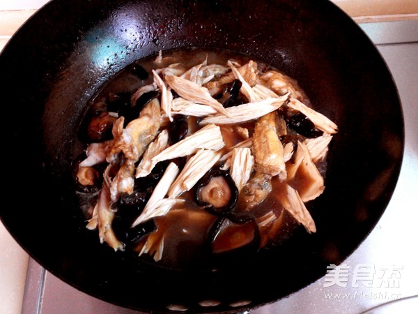 Sea Catfish Stewed Yuba recipe