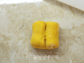 Whole Wheat Pumpkin Rolls recipe