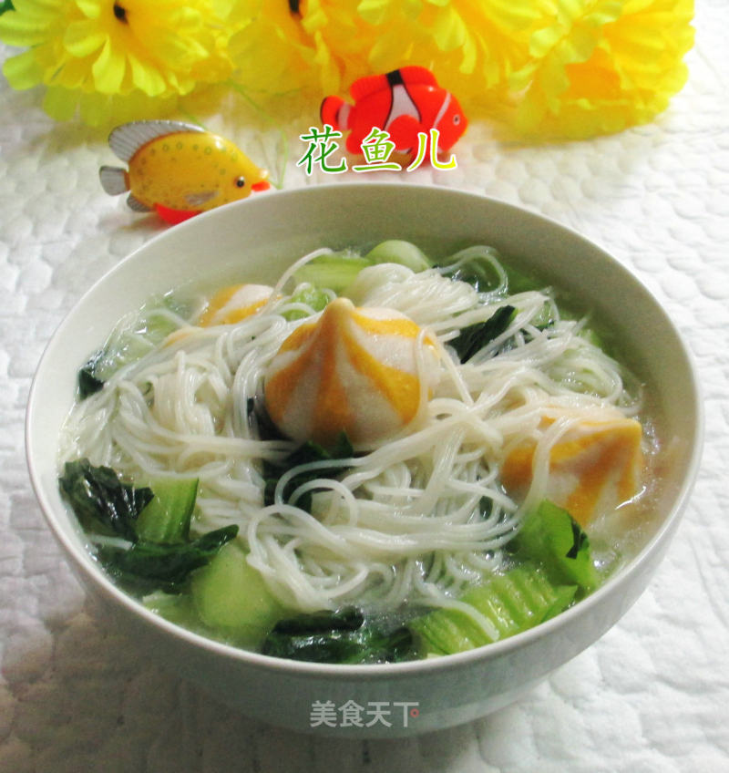 Fish Roe Wrapped Rice Noodles with Vegetables
