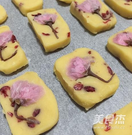 Sakura Cranberry Cookies recipe