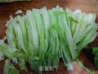 Stir-fried Noodles with Cabbage recipe