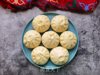 Sophora Chives Pork Bun recipe