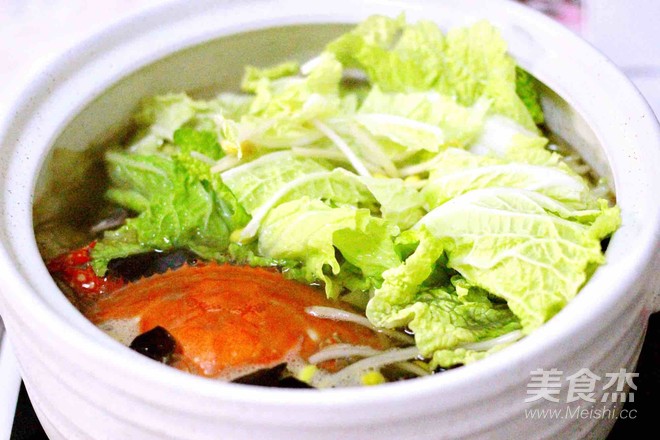 Chinese Cabbage Meatballs Stewed Seafood & Pumpkin Lotus Leaf Cake recipe