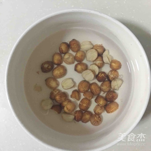 Peach Gum White Fungus Soup recipe