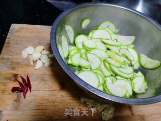 Stir-fried Pugua recipe