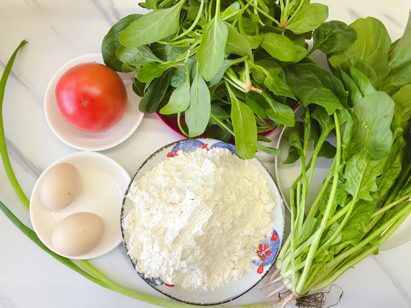 Hand-rolled Noodles with Spinach and Egg recipe