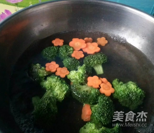 Broccoli with Carrots recipe