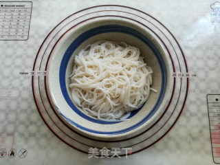 Cold Rice Noodles recipe