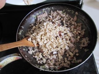 Spaghetti with Mushroom Sauce recipe