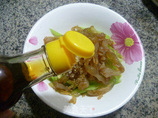 Lettuce Mixed with Jellyfish recipe