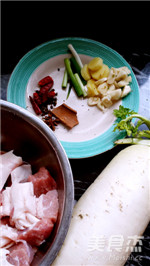 Stewed Beef Brisket with Radish recipe