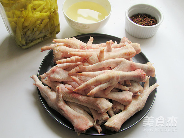 Pickled Pepper Chicken Feet recipe