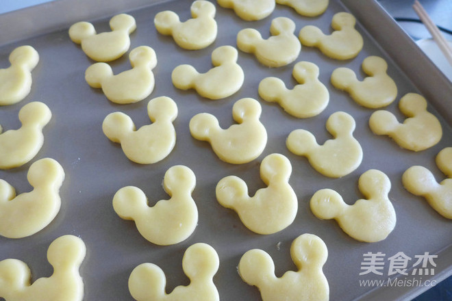Cartoon Cookies with Butter Frosting recipe