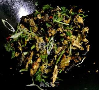 Dry Stir-fried Silkworm Pupa recipe