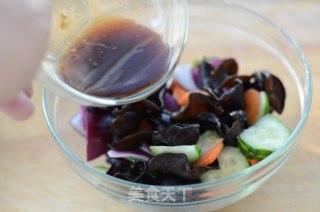 Fresh Vegetable Salad with Fungus recipe