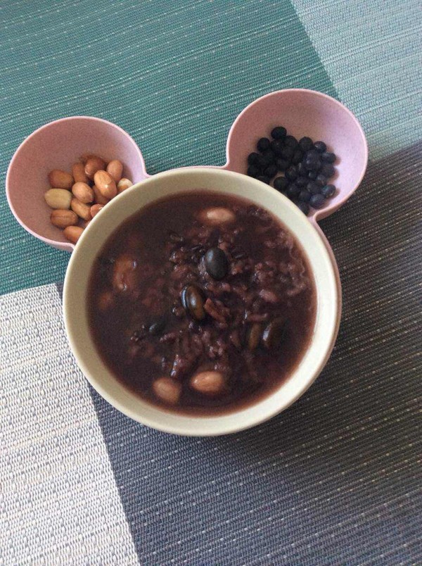 Kidney-tonifying Black Bean Porridge recipe