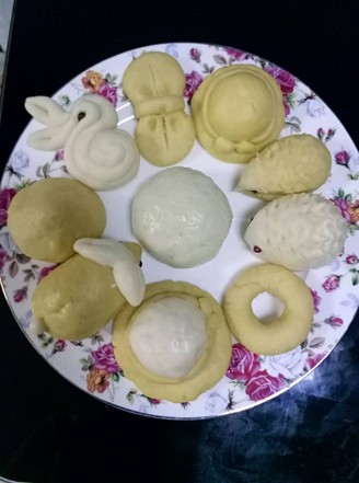 Fancy Small Steamed Buns