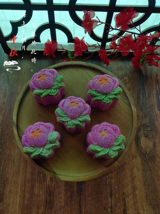 Dragon Fruit, Yam, Purple Sweet Potato Mooncake recipe