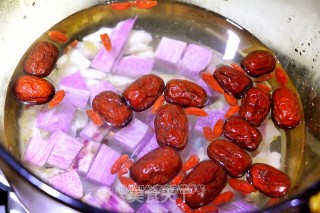 Yam, Red Date and Lily Soup recipe