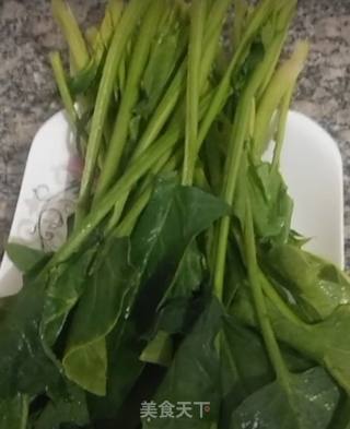 Spinach Mixed with Peanuts recipe