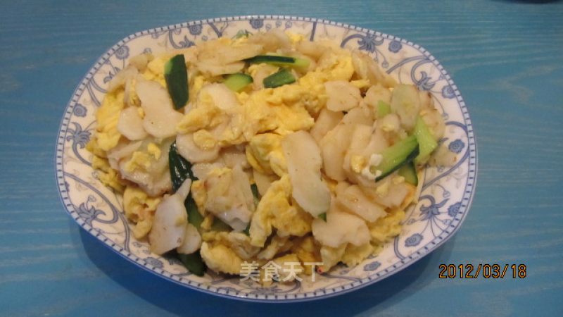 Scrambled Eggs with Water Chestnuts recipe