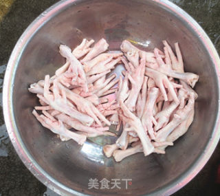 Soy Sauce Chicken Feet recipe