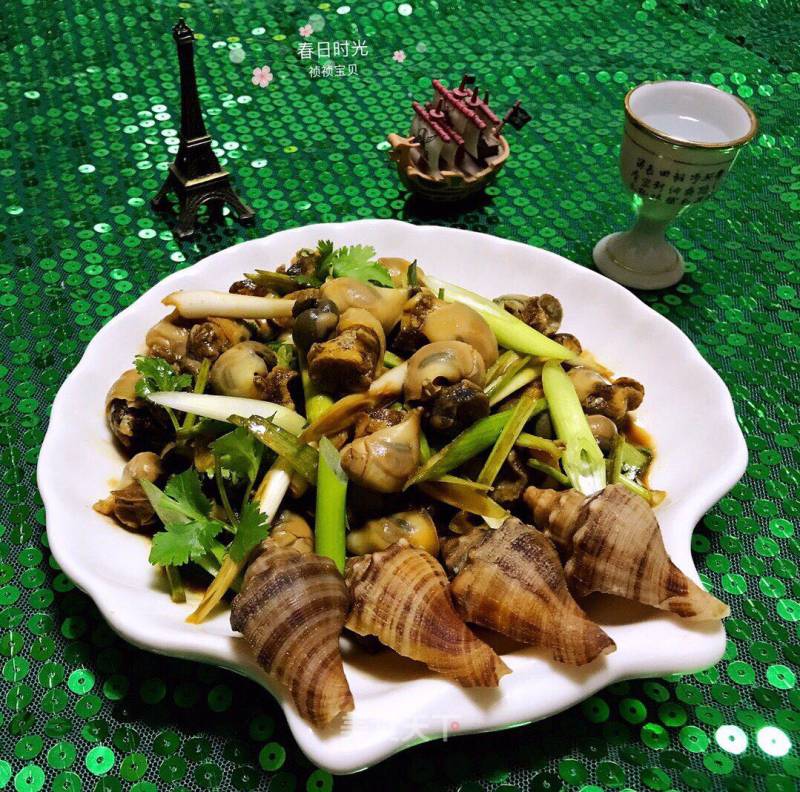 Scallions Mixed with Small Conch recipe