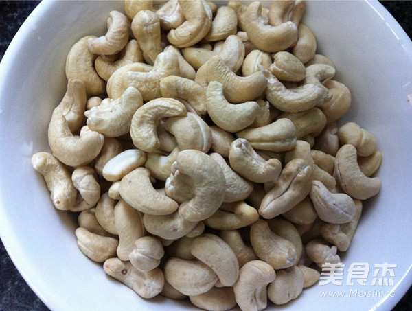 Salt and Pepper Cashews recipe