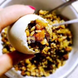 Hot Glutinous Rice Eggs in The Circle of Friends recipe