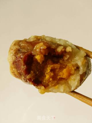 Chestnut Egg Yolk Meat Dumplings recipe