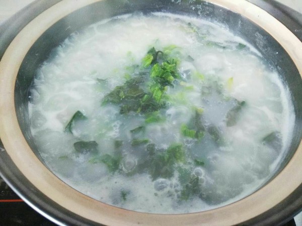 Spinach Songhua Egg Lean Pork Congee recipe