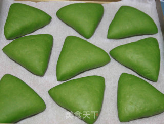 [matcha Mochi Triangle Bun]: Bread that Belongs to Spring recipe