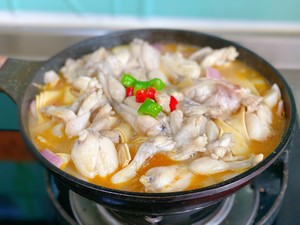 Golden Soup Bullfrog Claypot recipe