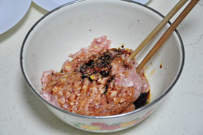 Radish Meat Dumplings in Sour Soup recipe