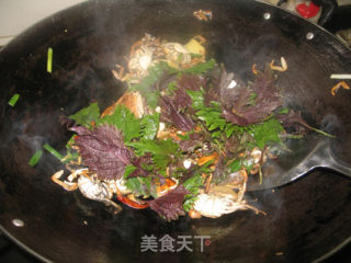 Fried Crab with Basil recipe