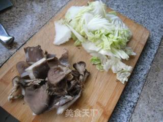 Sliced Pork Loin with Fresh Mushrooms and Cabbage recipe