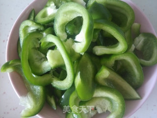Stir-fried Bacon with Bell Pepper recipe