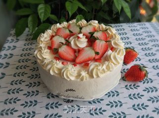 # The 4th Baking Contest and is Love to Eat Festival # 8 Inch Strawberry Cake recipe
